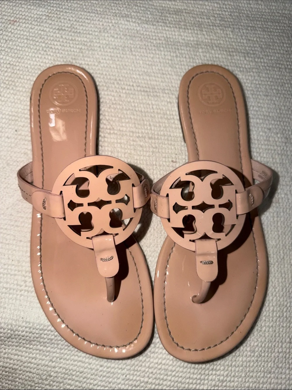 Patent Leather Thong Sandals in seashell/blush pink